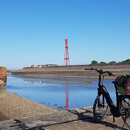 E15 Freistehendes Haus Am Eckwarderhoerner Deich By Interhome * Grosswurden